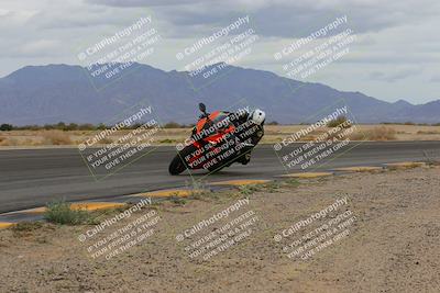 media/Jan-15-2023-SoCal Trackdays (Sun) [[c1237a034a]]/Turn 15 Inside (140pm)/